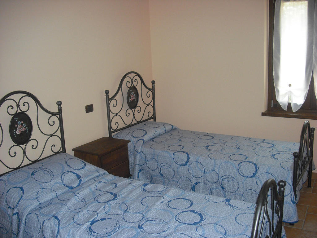 Agriturismo Biologico Villa Rosa Monte Guiduccio Rum bild